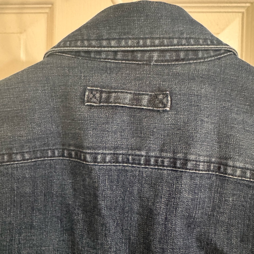 Duluth Trading Co Women’s Denim Pearl Snap Shirt Size Small - Picture 7 of 12